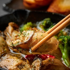 新鮮な牡蠣料理をモダン空間で思う存分に召し上がれ♪