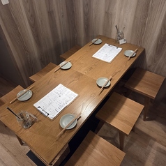 6名まで座れるテーブル席