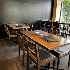 最大15名様席までコネクティング可能です。