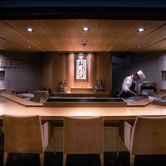 本格寿司カウンターをリーズナブルに