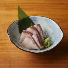 ブリ刺し