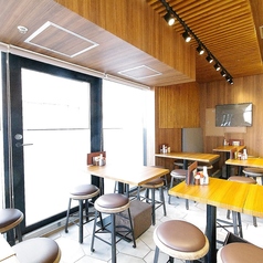 【もつ鍋×食べ飲み放題】八郎酒場 新百合ヶ丘店の雰囲気2