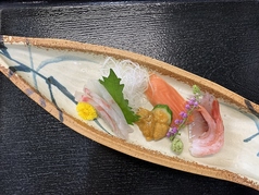 刺身盛り合わせ