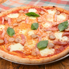 ベーコンとソーセージのマルゲリータ