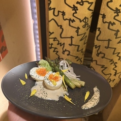 グリルアスパラのウフマヨ風