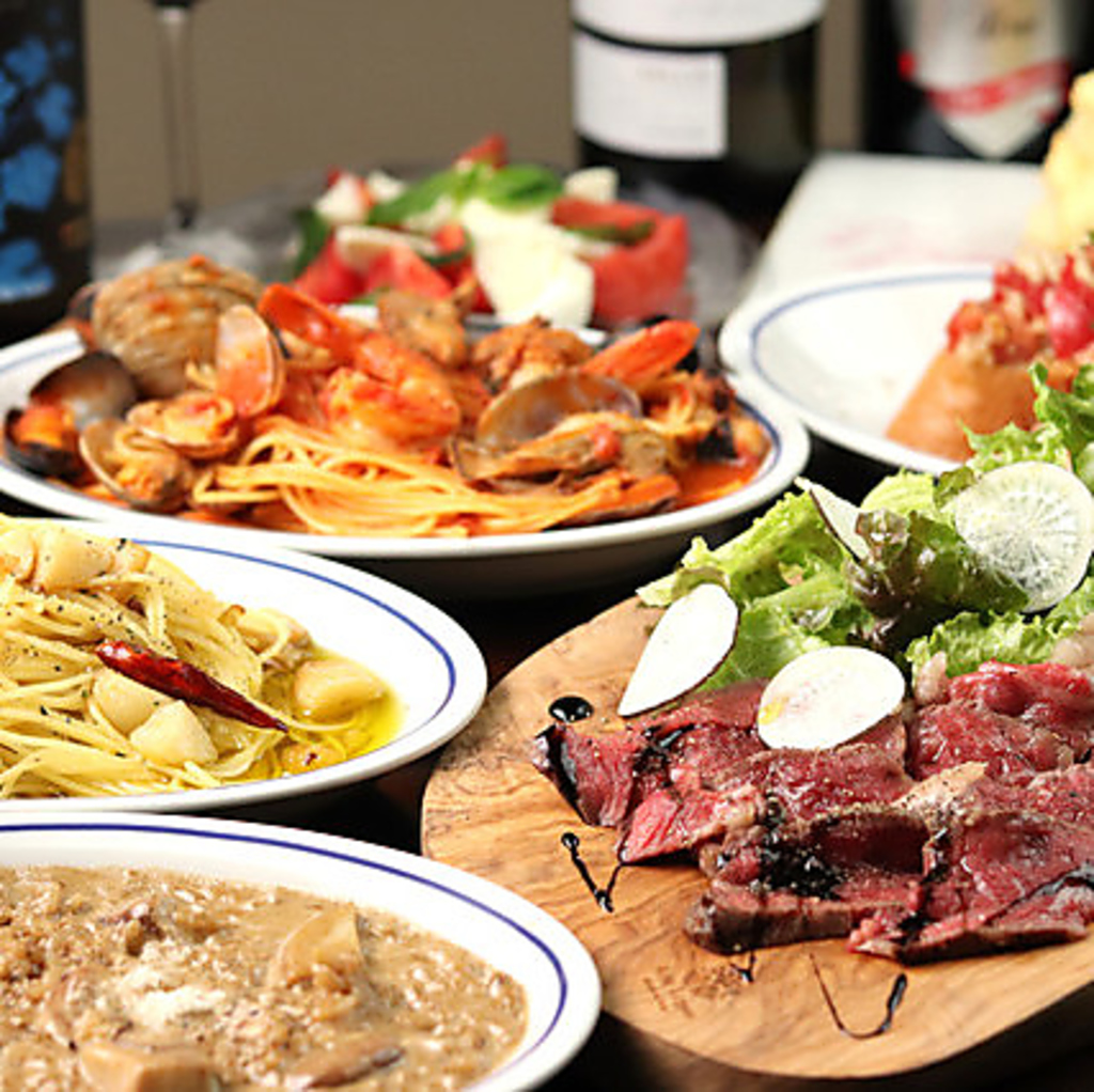 下町風情が漂う門前仲町で、オーナーが自ら腕を振るった本格的なイタリアンを楽しむことができます。