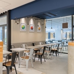 明るく清潔感のある店内はランチやママ会などにもおすすめです。ランチメニューは1200円(税込)から♪