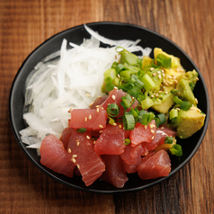 まぐろとアボカド