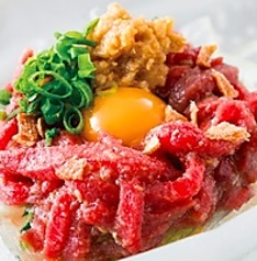 馬肉のごま塩ユッケ