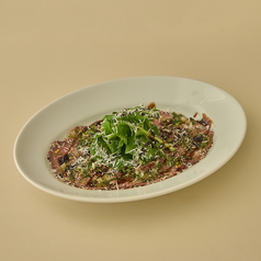 牛肉のタリアータ～ルッコラソース～