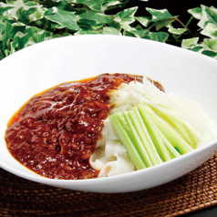 ジャージャー刀削麺