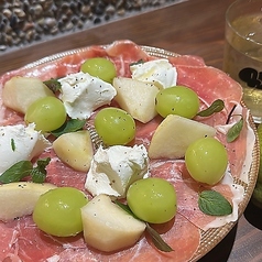 フォーピース食堂の特集写真