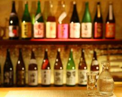 常時20種類以上の日本酒を取り揃えております。