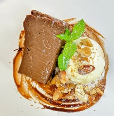 生チョコバスクチーズケーキ