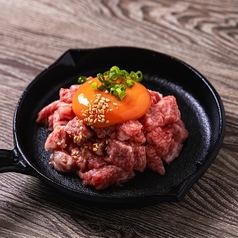 鉄板焼きユッケ
