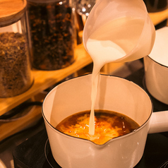 本格英国式スタイルで仕上げた特別なミルクティーです。