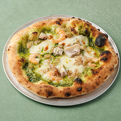 海老とイタリア産トンノ(ツナ)、 ヤリイカのペスカトーレジュノベーゼ