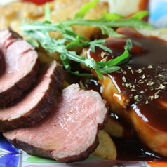 カルネミスト～肉盛り合わせ（北海道産牛フィレステーキ・もち豚のリブステーキ・鴨肉のロティ）～