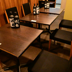 お一人様でもお食事がしやすい、テーブルスペースもございます