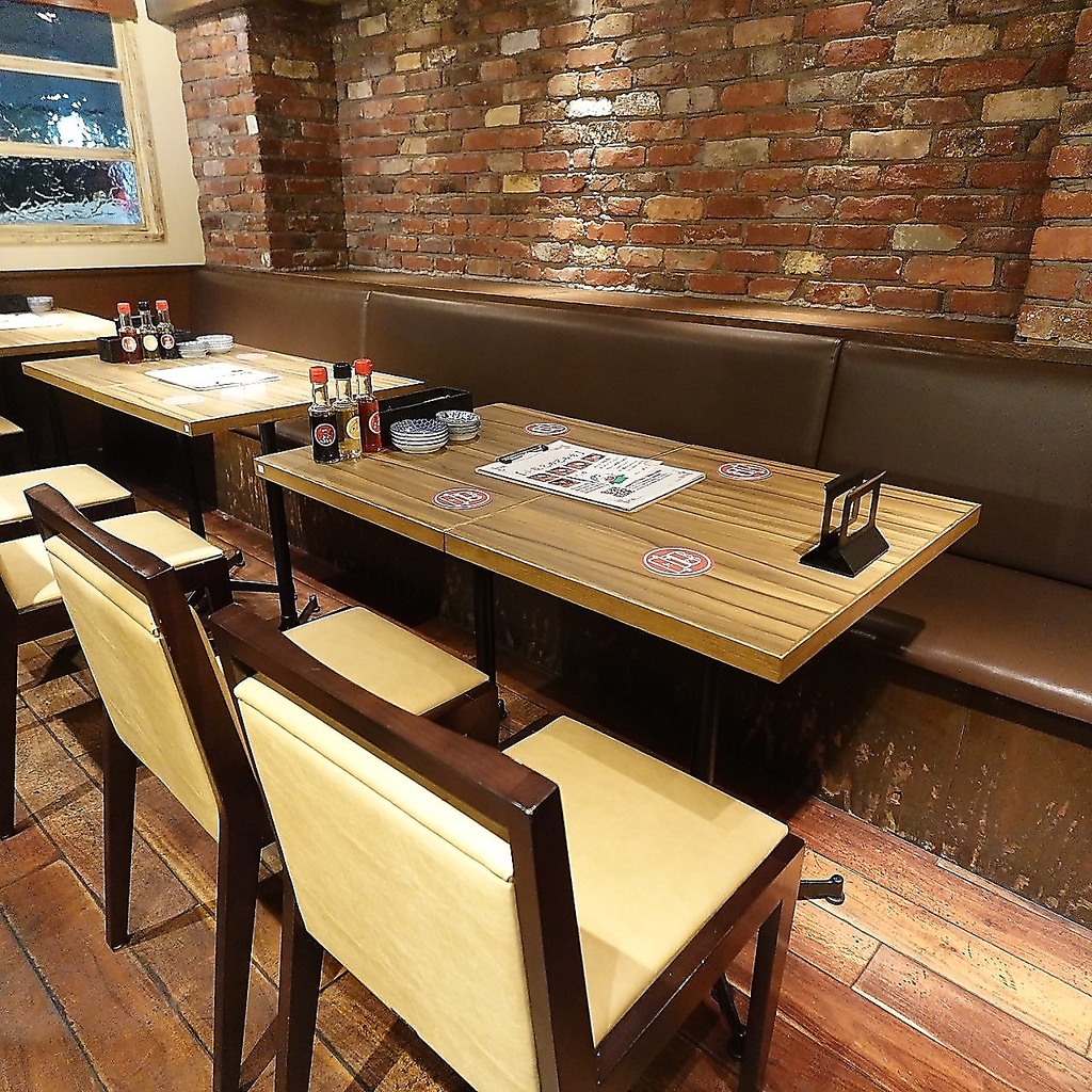 最大53名様までの宴会OK！飲み放題コースが4000円(税込)～とリーズナブル。2次会にもおすすめです。