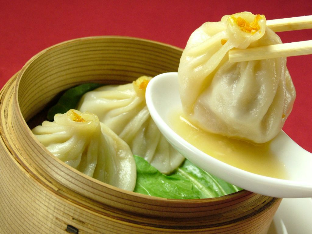 スープたっぷり小龍包！お口の中で美味しさが広がります！