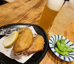 お好きなドリンク+手羽先揚2本+選べるおつまみ(枝豆orたこわさorキムチから1品)