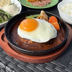 デミソースのエッグハンバーグ