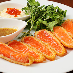 熟成サーモンを使った贅沢ランチご賞味ください!!