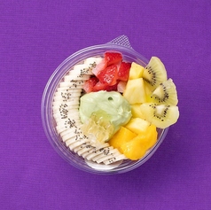 コムハニー&フルーツグリークヨーグルト Comb Honey & Fruit Greek Yogurt