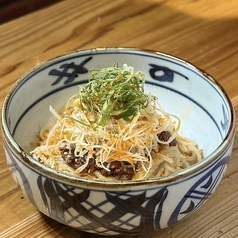 肉うに 1貫/和牛冷やし坦々麺 各