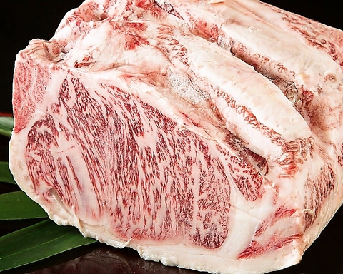 産地にこだわった国産牛や国産豚が食べ放題♪ご家族でのご利用にも嬉しい♪