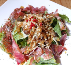 生ハムとキノコのサラダ　PROSCIUTTO & MUSHROOM SALAD