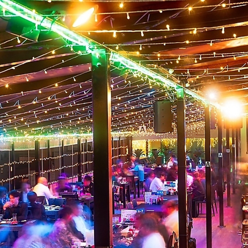 開放感あふれるテラス席があり、リラックスした雰囲気でお食事を楽しめます☆