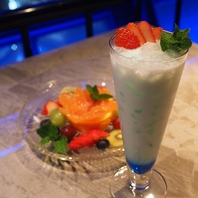 お酒に合う前菜やデザートも