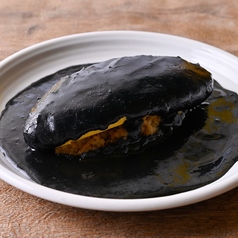 濃厚チーズの”沼”オムライス BLACK