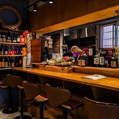 お一人様はもちろん、デートでのご利用にも最適です。大人の隠れ家のような雰囲気で、非日常的な時間をお過ごしください♪