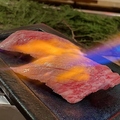 料理メニュー写真&nbsp;黒毛和牛炙り肉寿司(2貫)