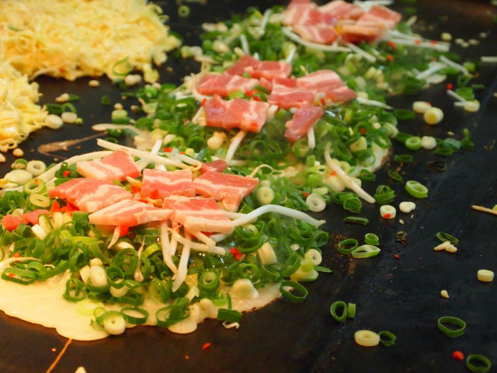 大人気★ネギ焼き！お好み焼の豚玉600円（税抜）からあります