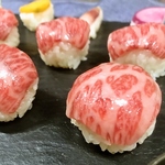 ディナー限定！！人気の『夜の肉TEMARI寿司』☆　単品は勿論、お得なセットで