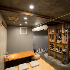 【宴会利用に最適◎ 18名様～30名様貸切OK！】大人数での宴会にも対応できるお席をご用意しております。手作りのおばんざいや季節料理を楽しみながら、特別な時間をお過ごしください！みんなでワイワイ楽しむ宴会にぴったりの空間で、思い出に残るひとときをお手伝いします！お気軽にお問い合わせください♪