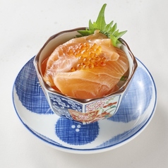 ちょこっと サーモンいくら丼