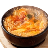 【激辛メニューあり】暑くなって今にピッタリ♪激辛もつ煮込み/山芋とピーマンの激辛和え/激辛もやし/激辛エリンギ鉄板/激辛ホルモンチゲなど。生ビールやハイボールで流し込んで☆詳細は”メニューページ”をご確認ください！