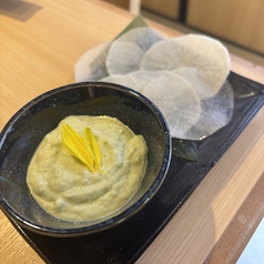 枝豆の冷製ムース 大根スライス添え