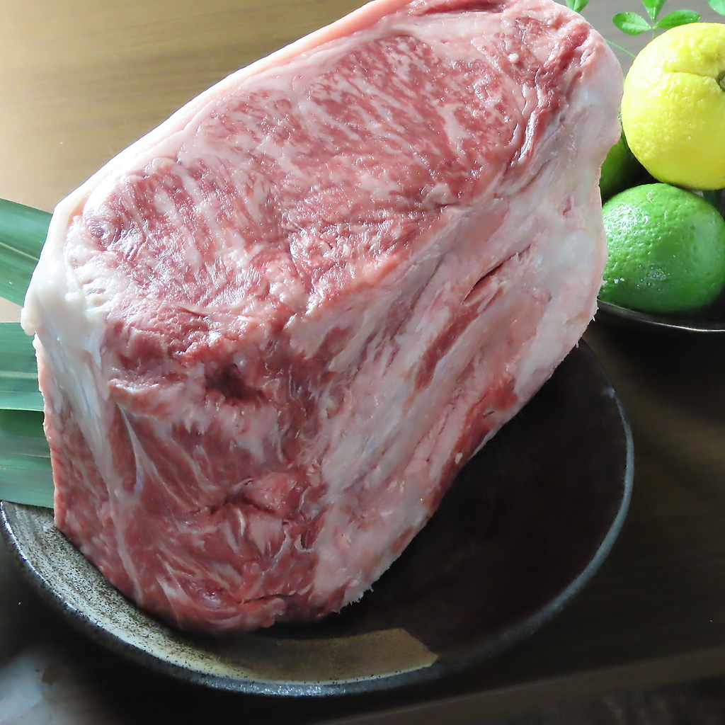 仕入れにこだわっておりますので上質なお肉をお届けします！