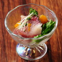 前菜！鰤とみかんのマリアージュ450円(税込)