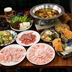 沖縄料理と酒場めしゆぅじ小のコース写真