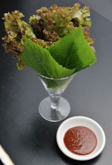 シーザーサラダ　/　包み野菜(特製味噌)