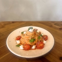 トマトソース生モッツァレラカプレーゼ風