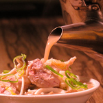 【天草大王のやかん鍋】うまみを凝縮したスープが具材の魅力的な味ををより引き立てます。