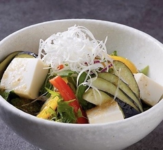 自家製湯葉豆腐のサラダ